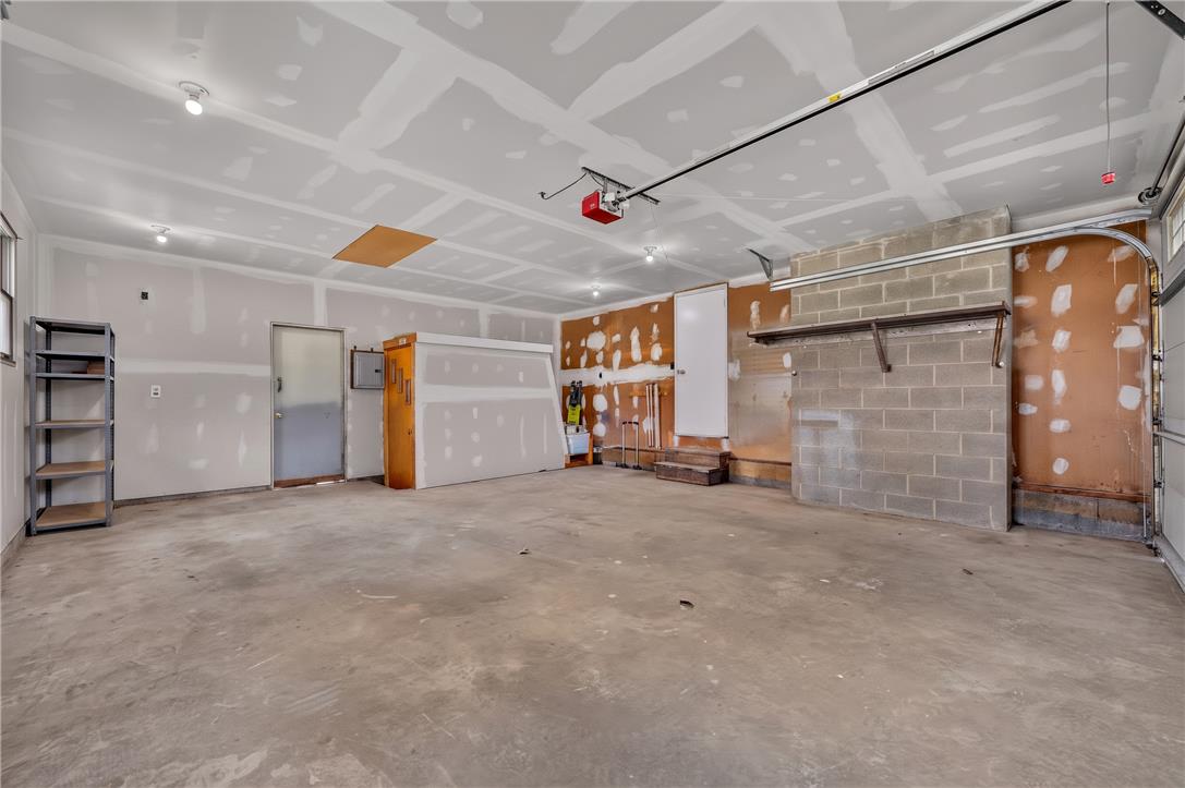 524 Clyde Street Property Photo 44