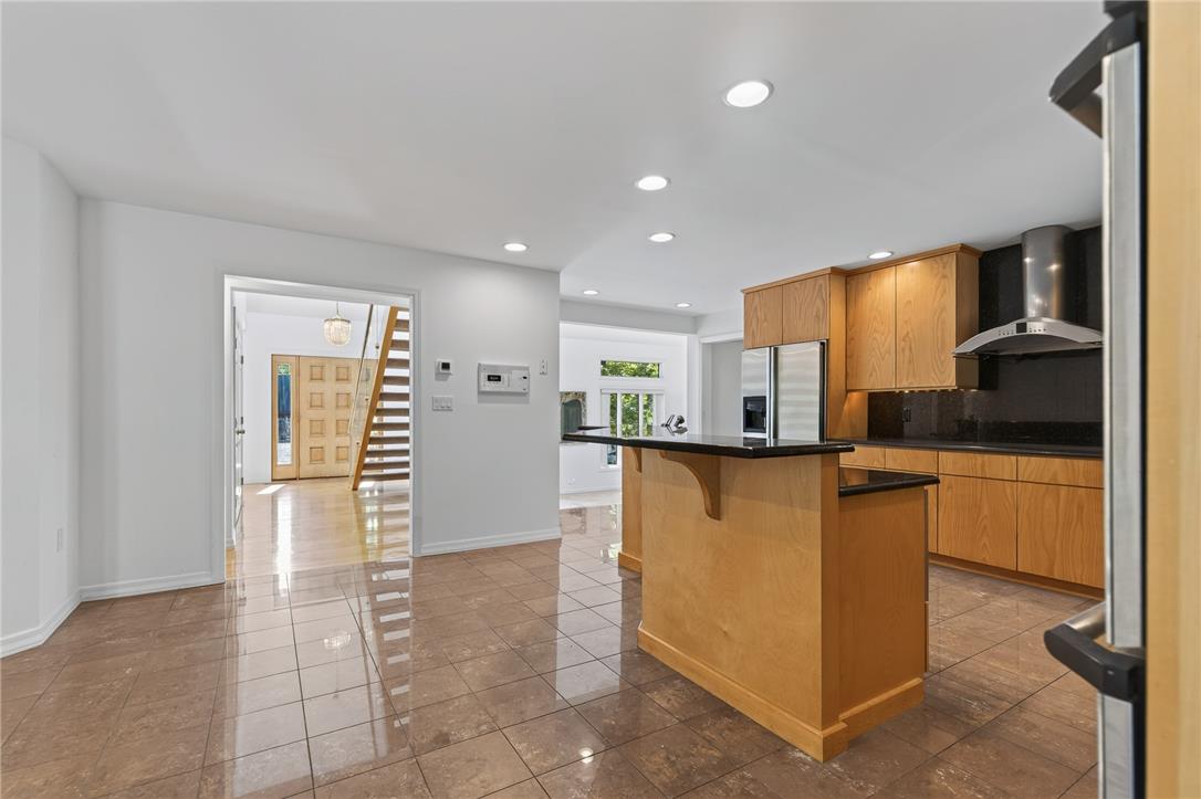 33 Oak Court Property Photo 18