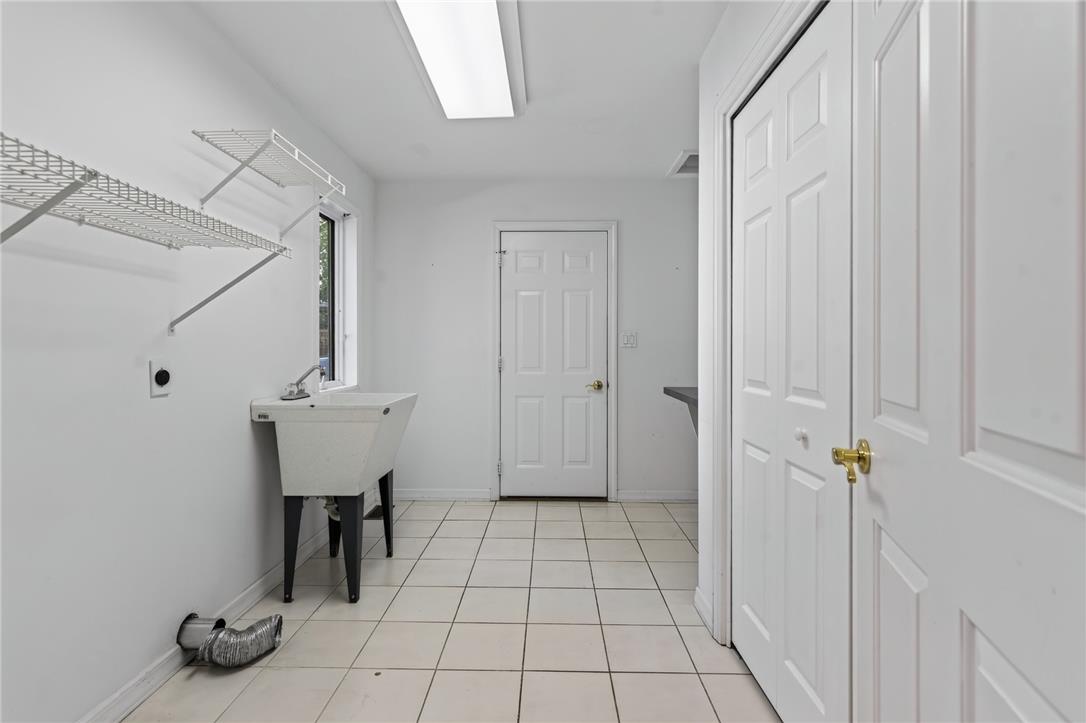 33 Oak Court Property Photo 36