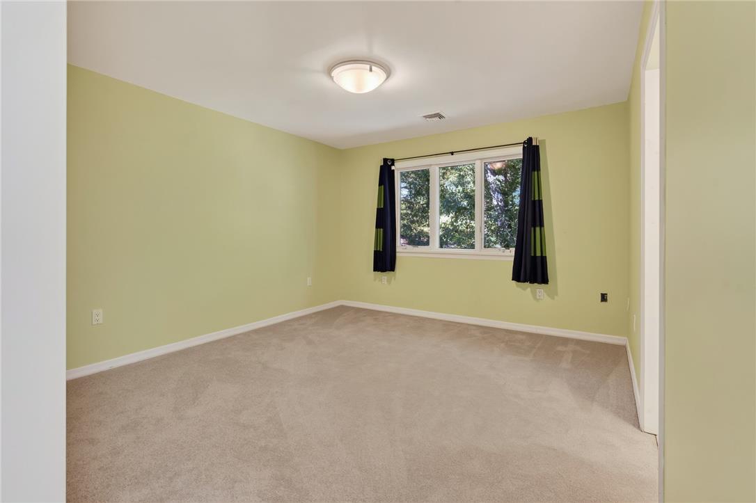 33 Oak Court Property Photo 50