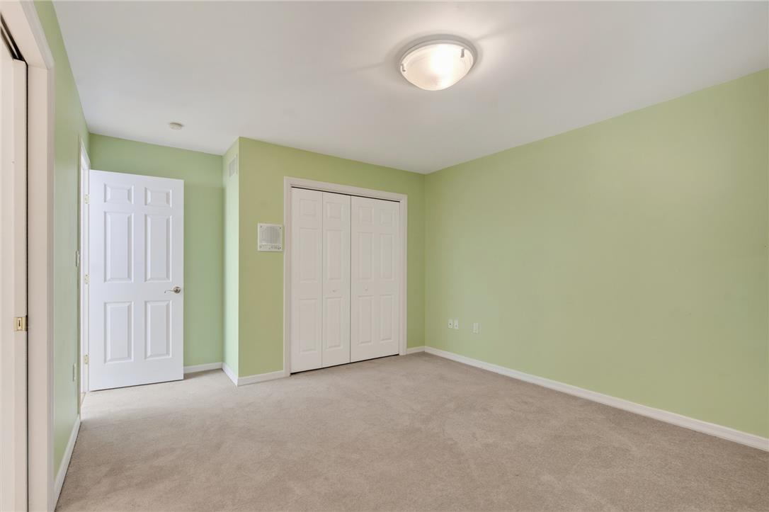 33 Oak Court Property Photo 52