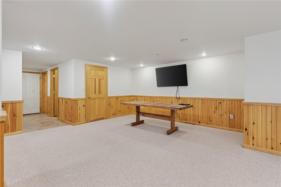 33 Oak Court Property Photo 63