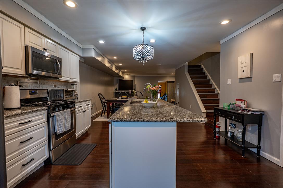 1546 Creekside Road Property Photo 8