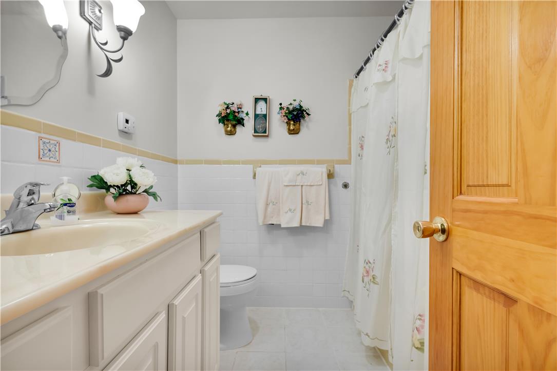3915 Hecktown Road Property Photo 22