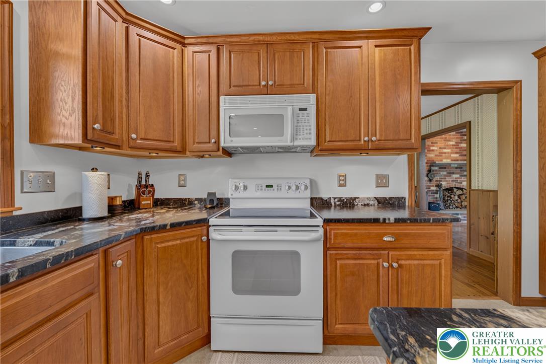 395 Sunrise Boulevard Property Photo 20