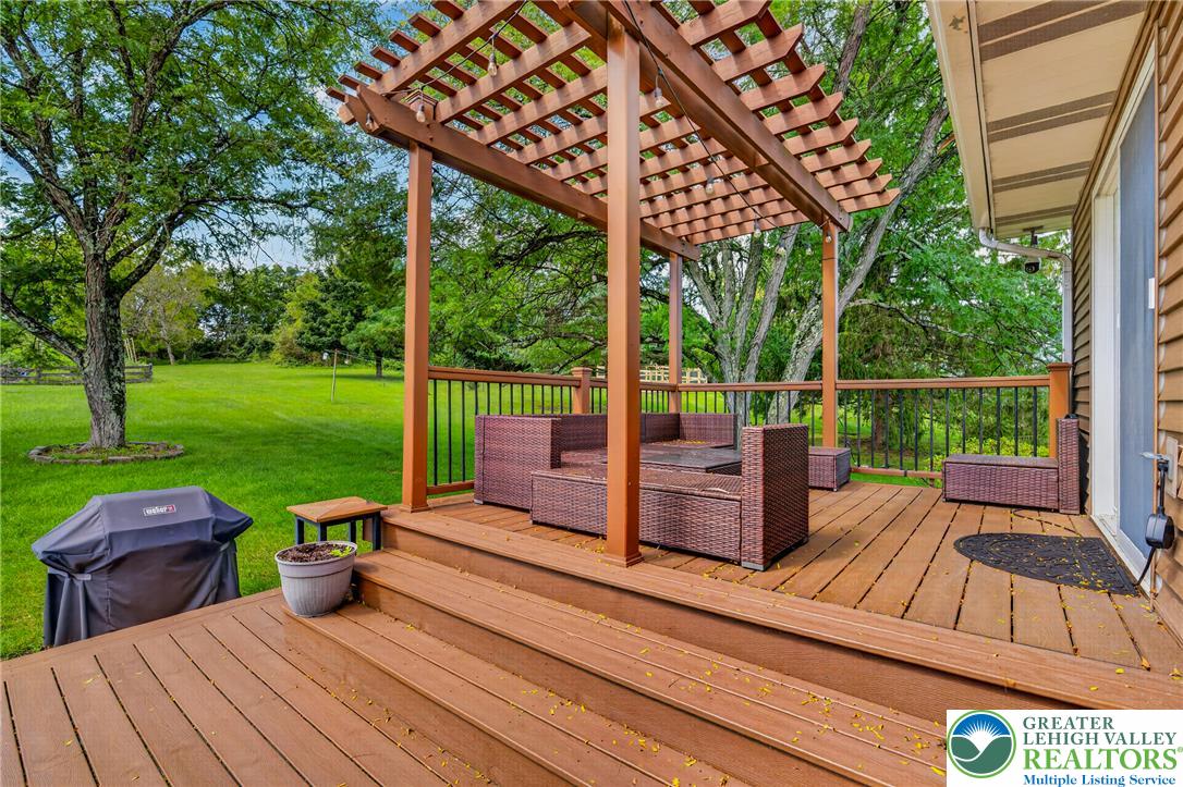 395 Sunrise Boulevard Property Photo 51