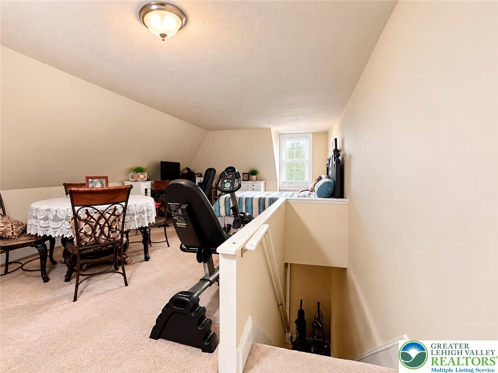 1147 Wood Avenue Property Photo 8