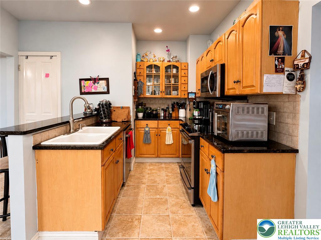 1147 Wood Avenue Property Photo 15