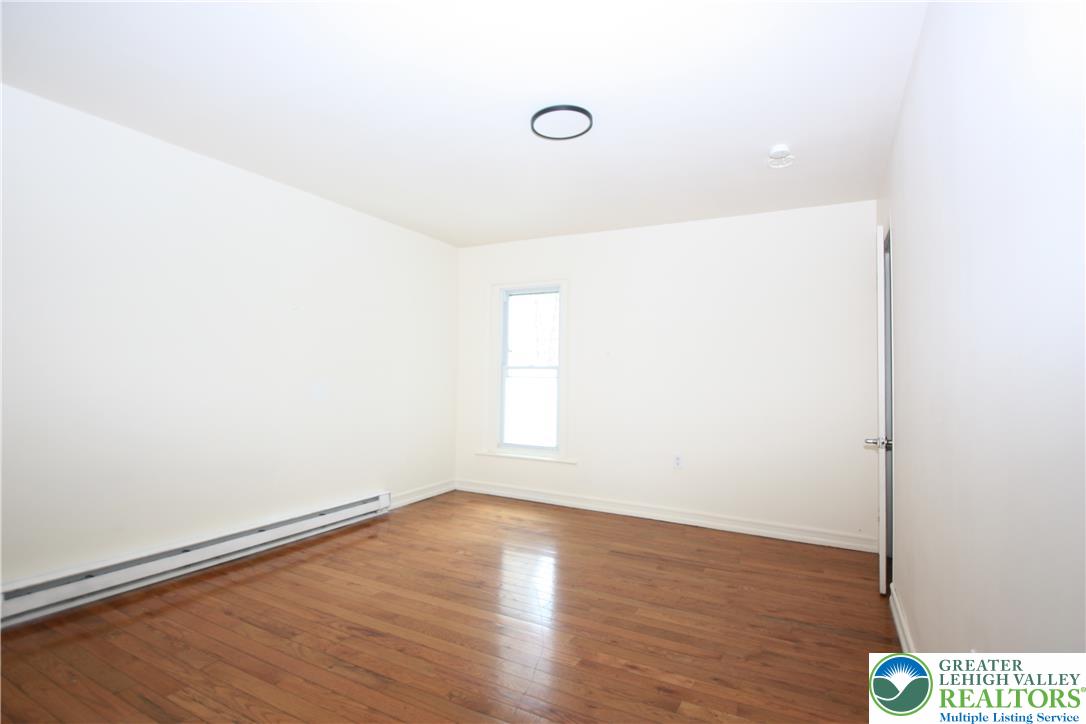 320 N Law Street Property Photo 4