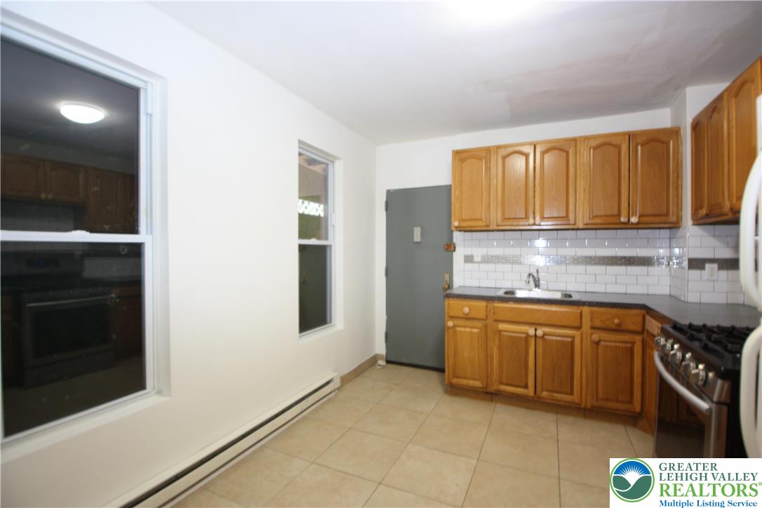 320 N Law Street Property Photo 9