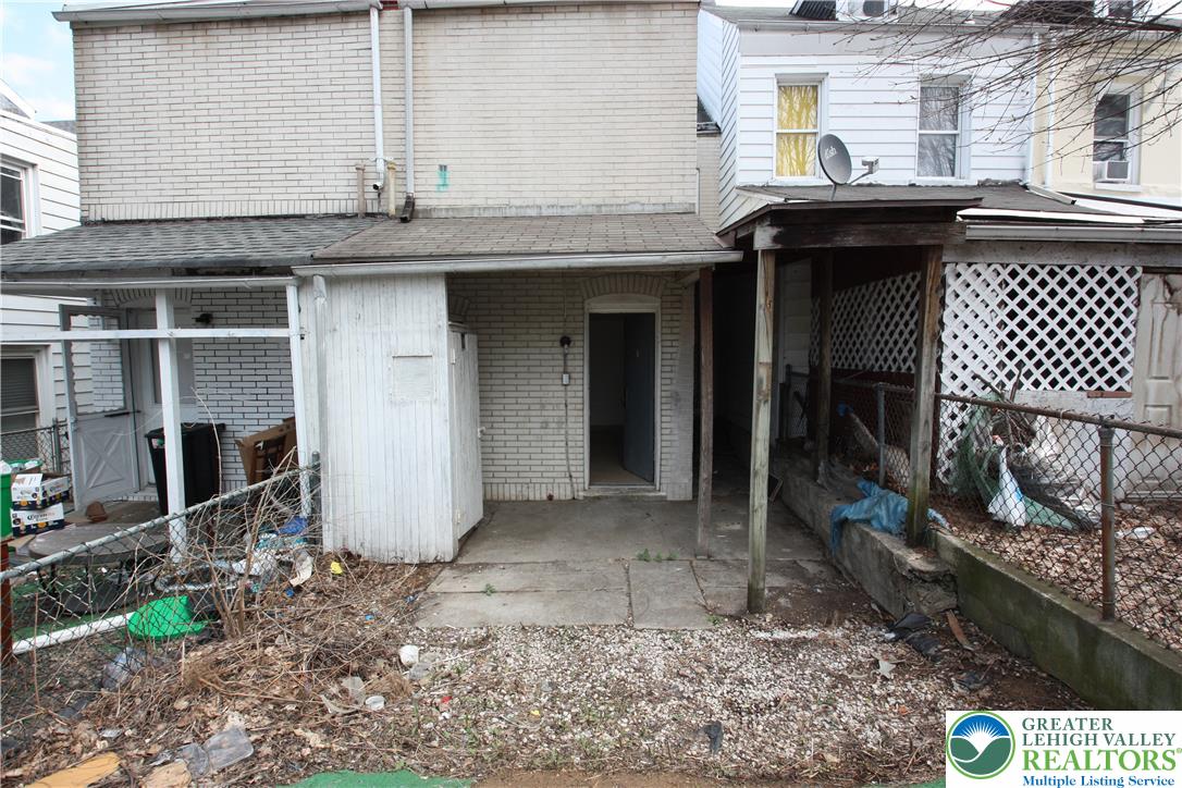 320 N Law Street Property Photo 19