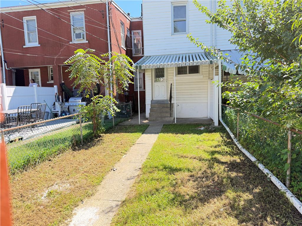 2005 West Washington Street Property Photo 13