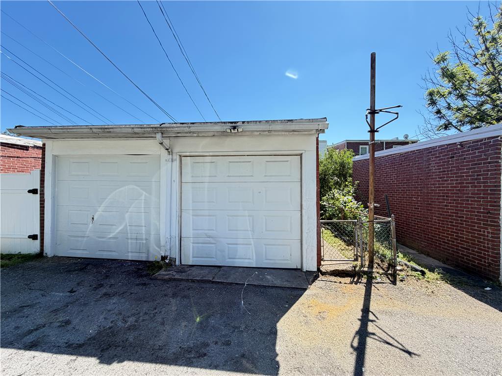 2005 West Washington Street Property Photo 15