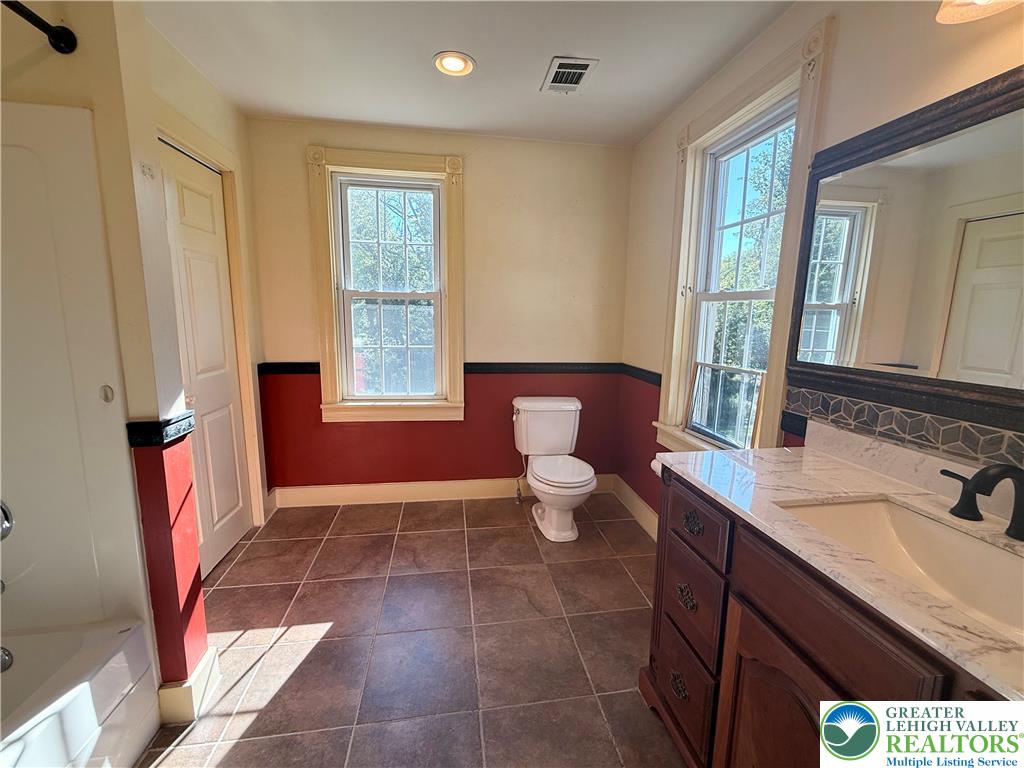 740 Engler Road Property Photo 8