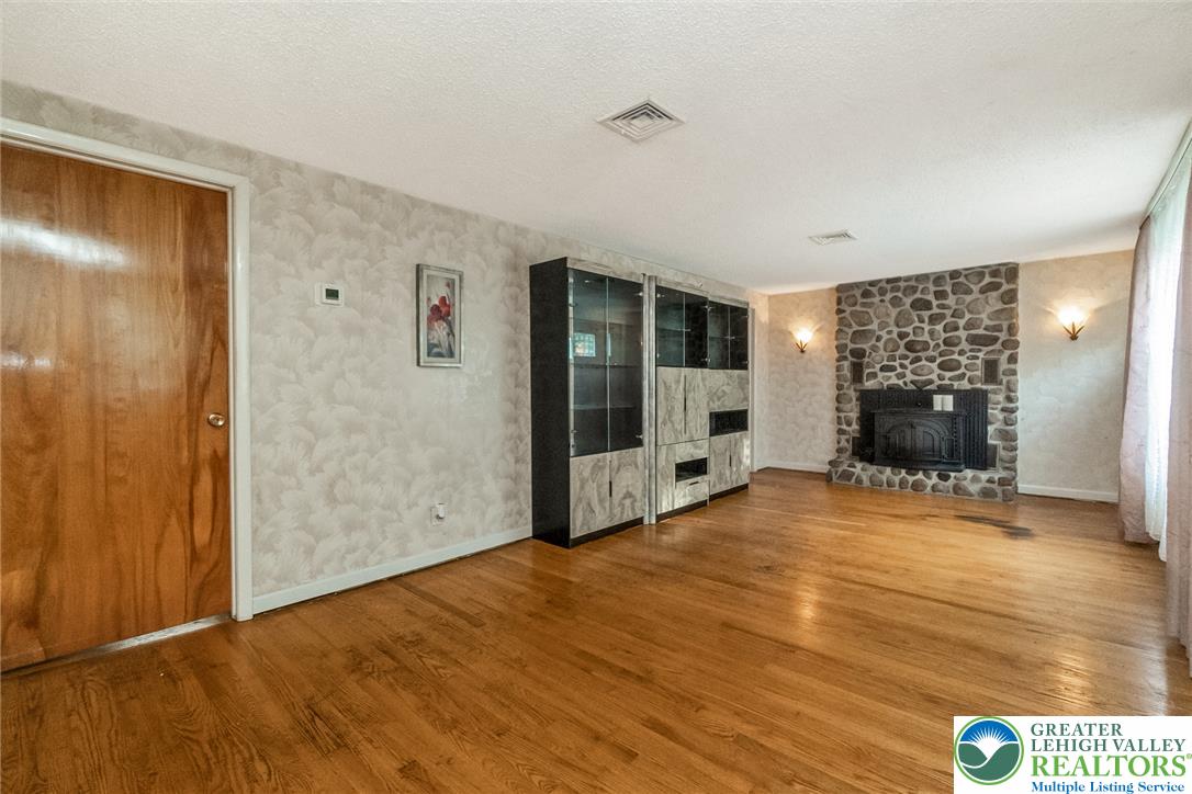 2043 Arndt Road Property Photo 12