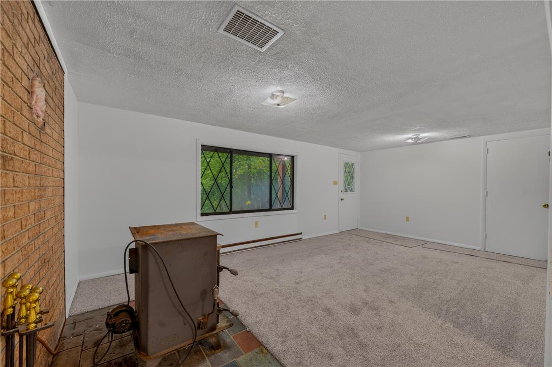1570 Astolat Road Property Photo 8