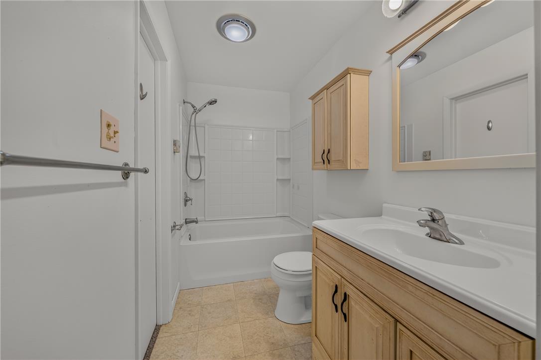 1570 Astolat Road Property Photo 32