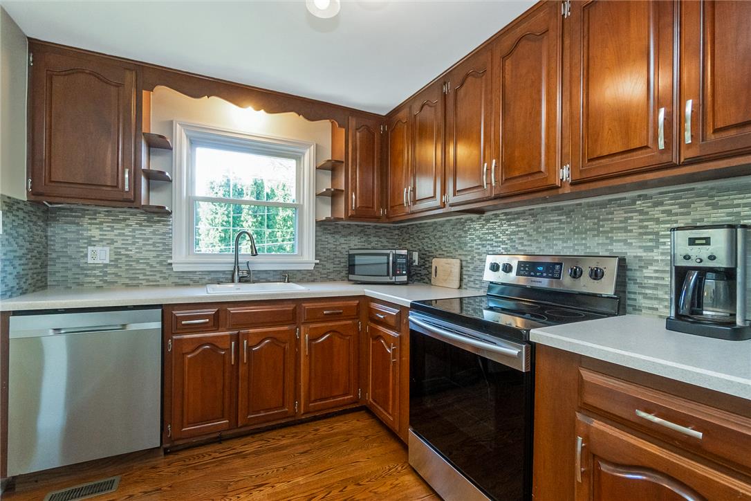205 Bridle Path Road Property Photo 11