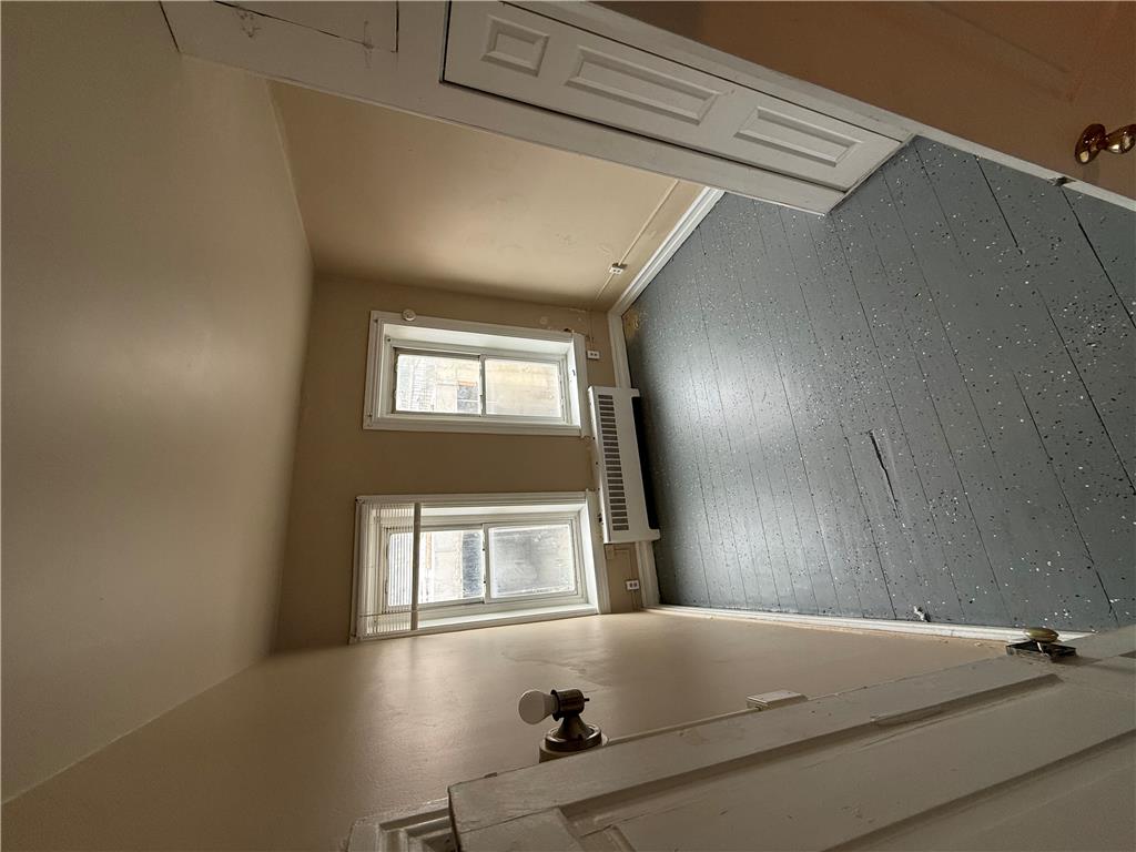 832 Chestnut Street Property Photo 5