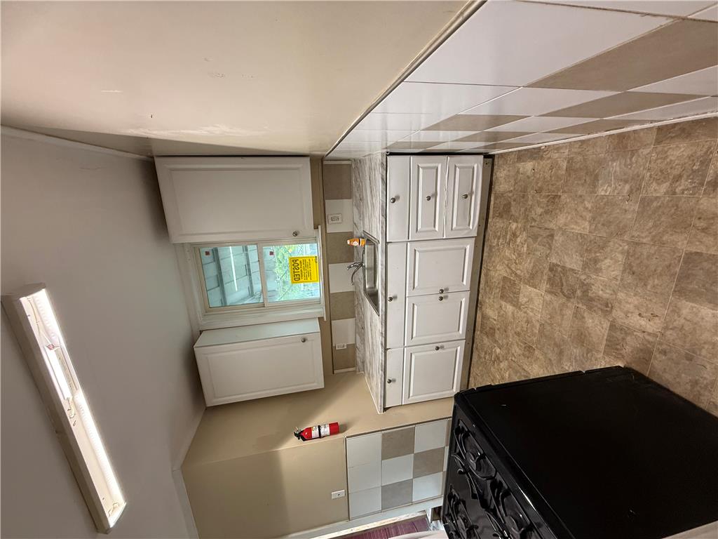 832 Chestnut Street Property Photo 15