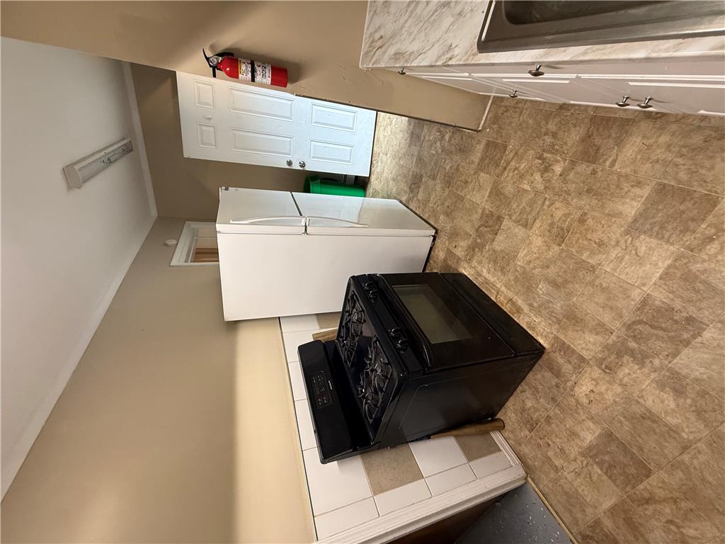 832 Chestnut Street Property Photo 16