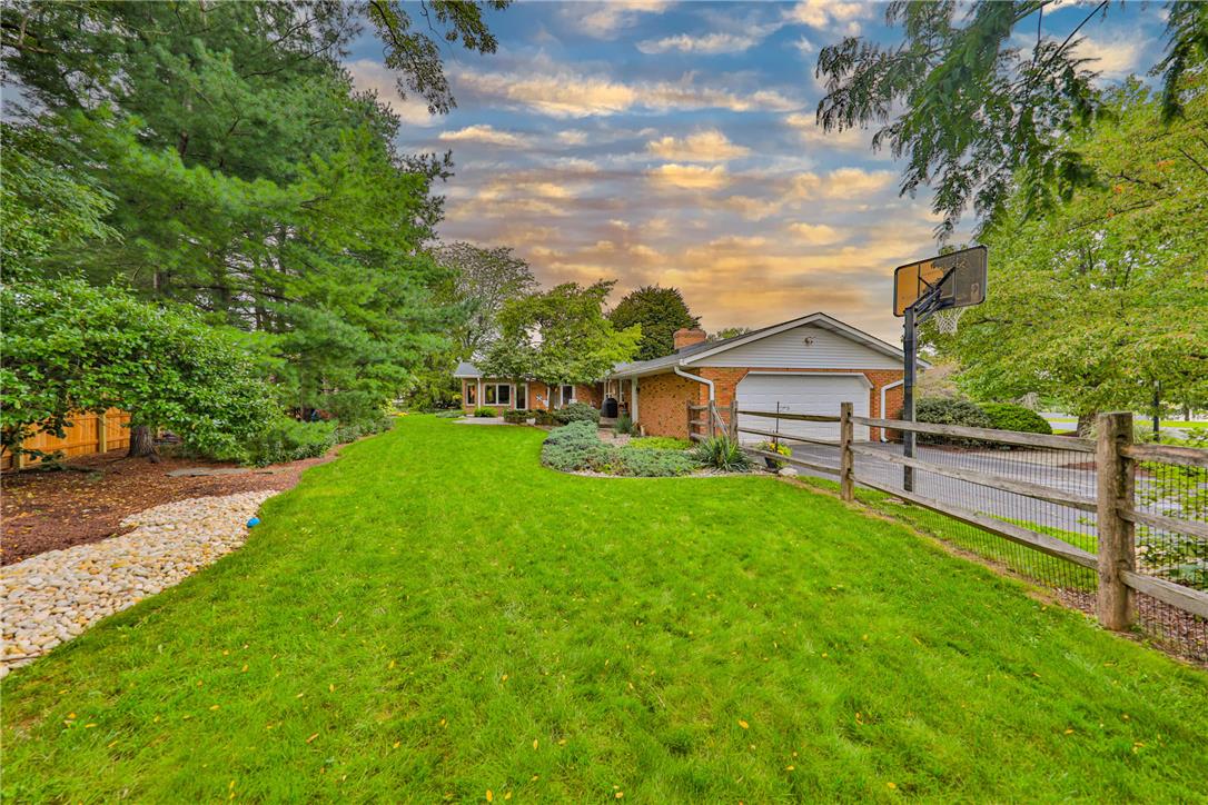 2826 Hillcrest Drive East Property Photo 89