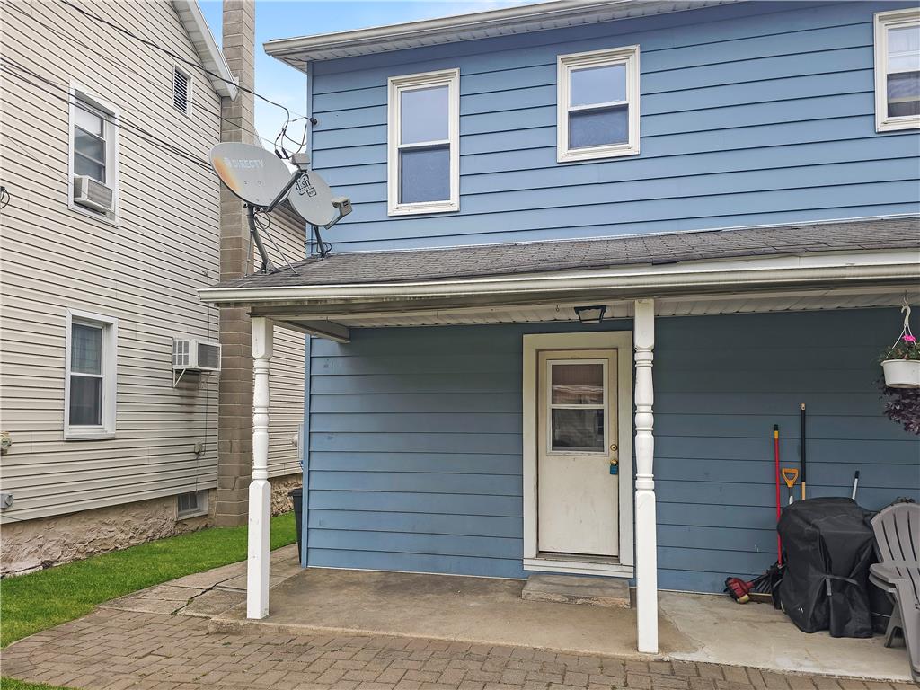 244 South 1st Street Property Photo 5