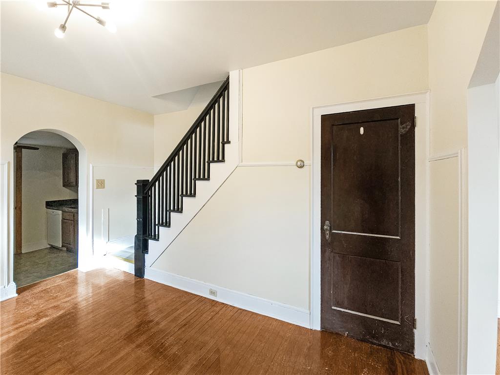 244 South 1st Street Property Photo 16