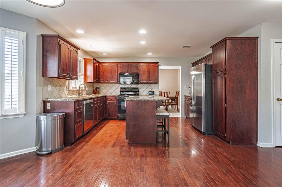 25 Grist Mill Lane Property Photo 18