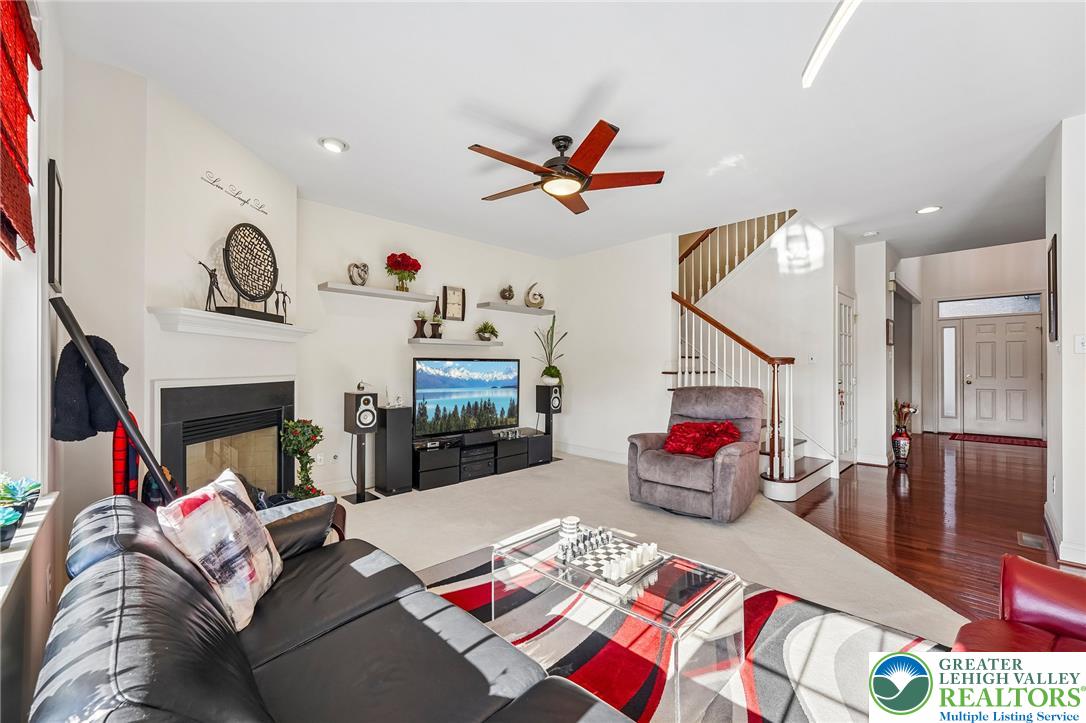 536 Parkside Court Property Photo 15