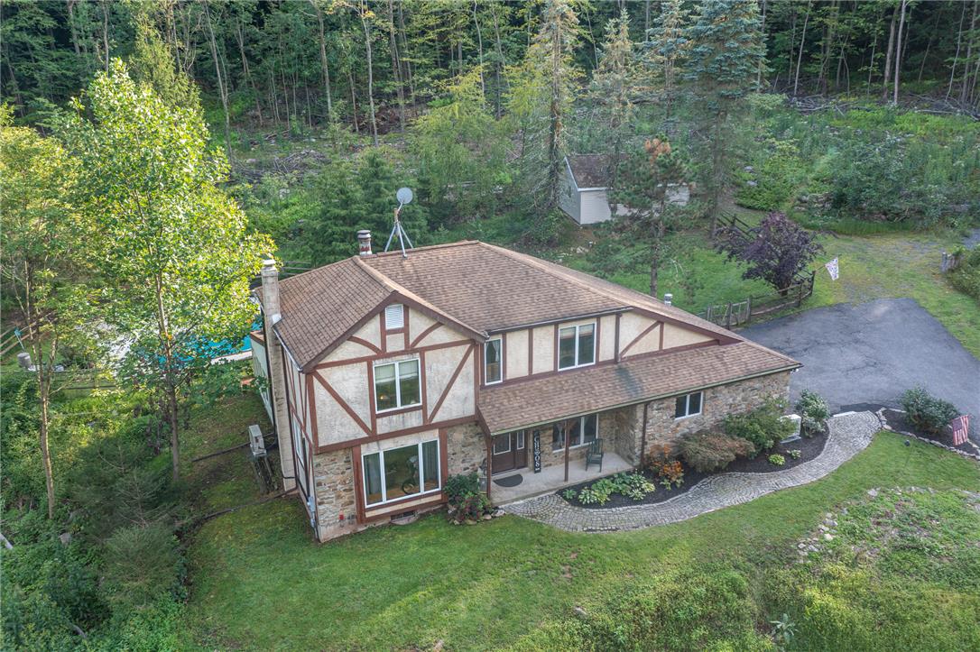 214 Grouse Hill Road Property Photo 2
