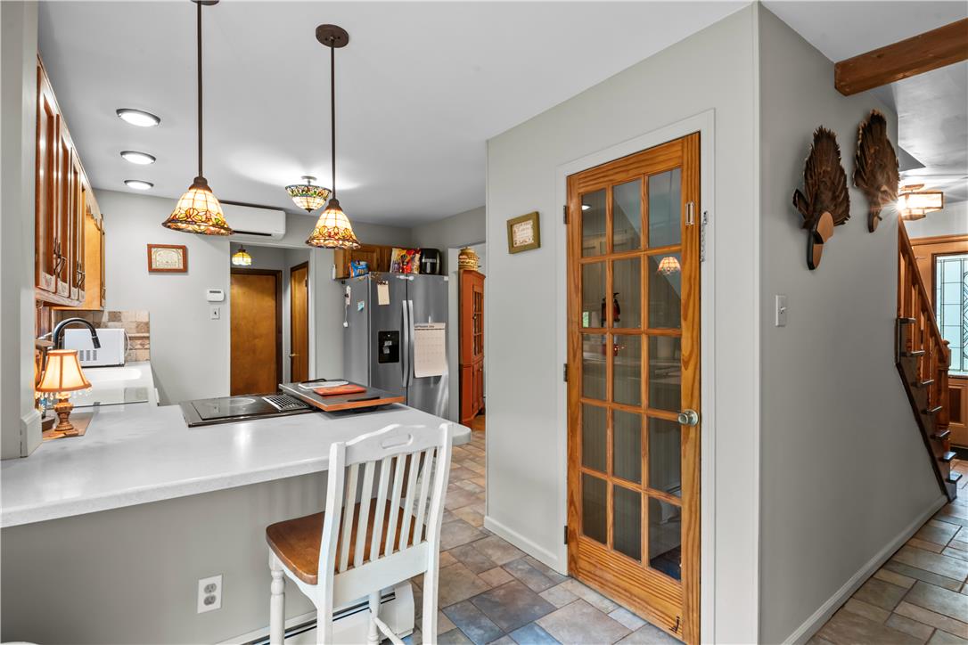 214 Grouse Hill Road Property Photo 7