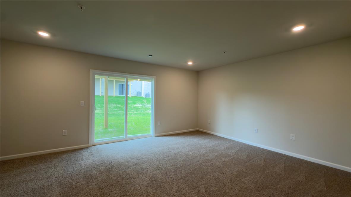 8204 Alexander Court Property Photo 6