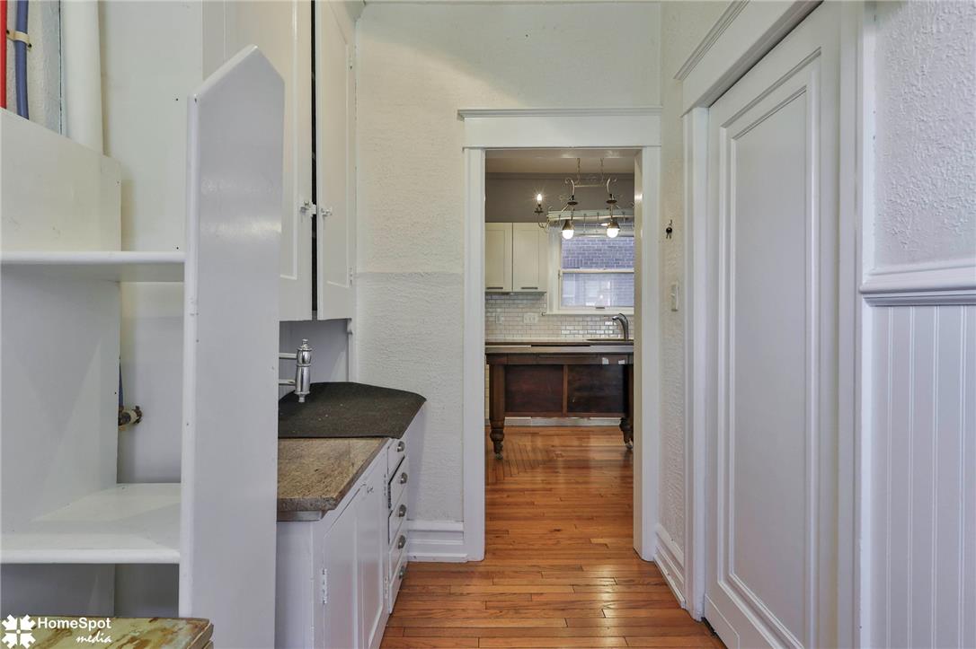 2215 West Gordon Street Property Photo 24