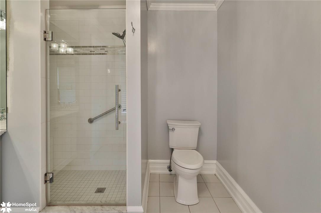 2215 West Gordon Street Property Photo 35