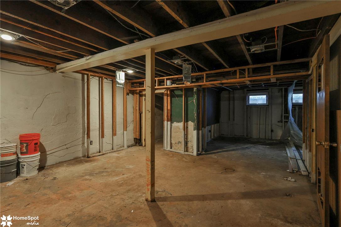 2215 West Gordon Street Property Photo 58