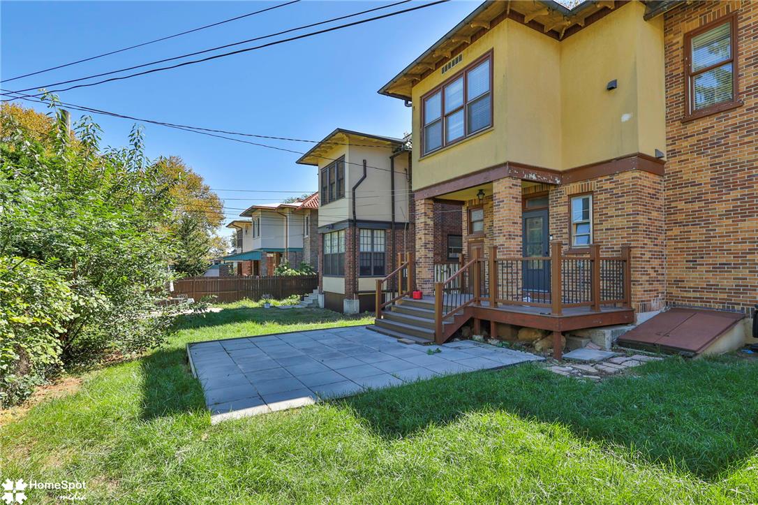 2215 West Gordon Street Property Photo 66