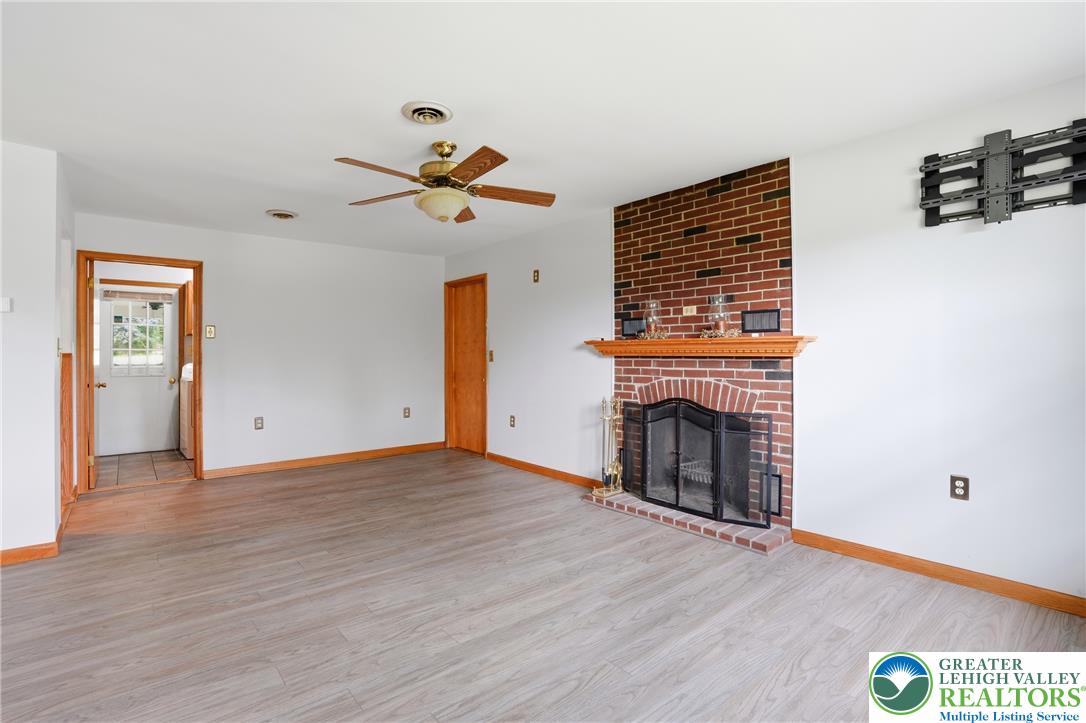 628 Williams Road Property Photo 9
