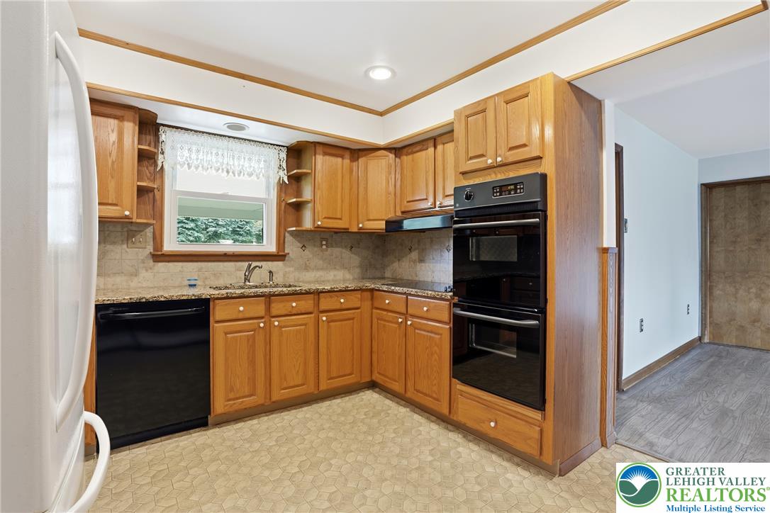 628 Williams Road Property Photo 14