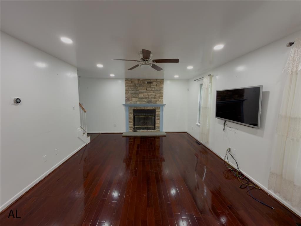 1890 Redwood Drive Property Photo 12