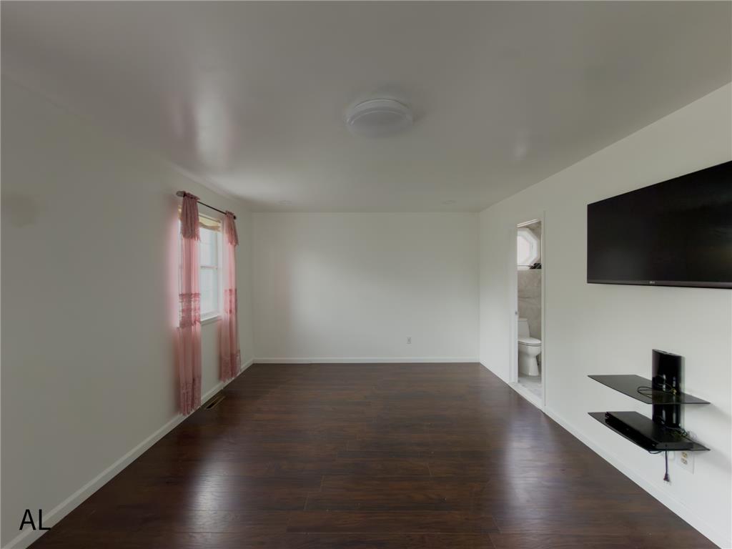 1890 Redwood Drive Property Photo 18