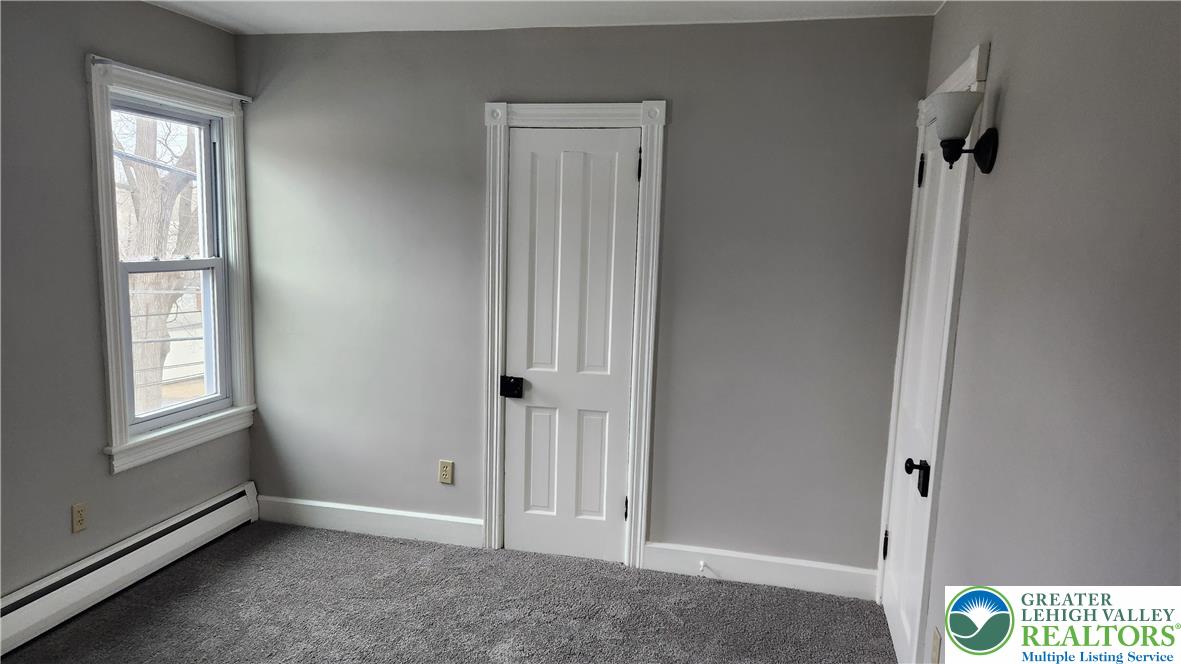 26 East Walnut Street Property Photo 19