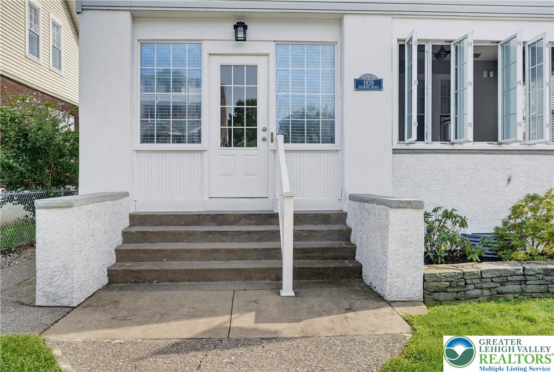 1839 Richmond Avenue Property Photo 7