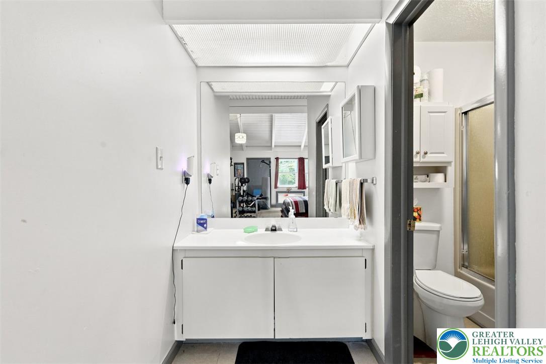 129 Condor Drive 17 Property Photo 14