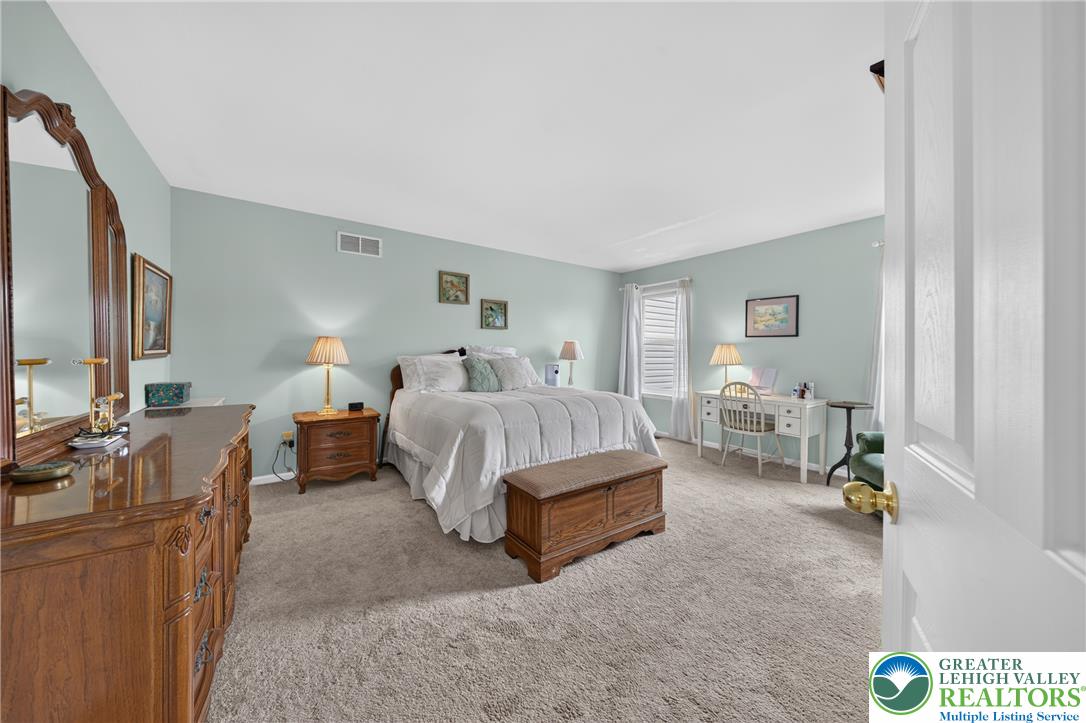 1078 King Way Property Photo 22