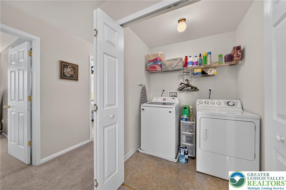 1078 King Way Property Photo 27