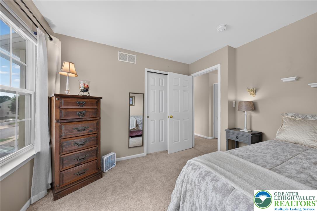 1078 King Way Property Photo 29