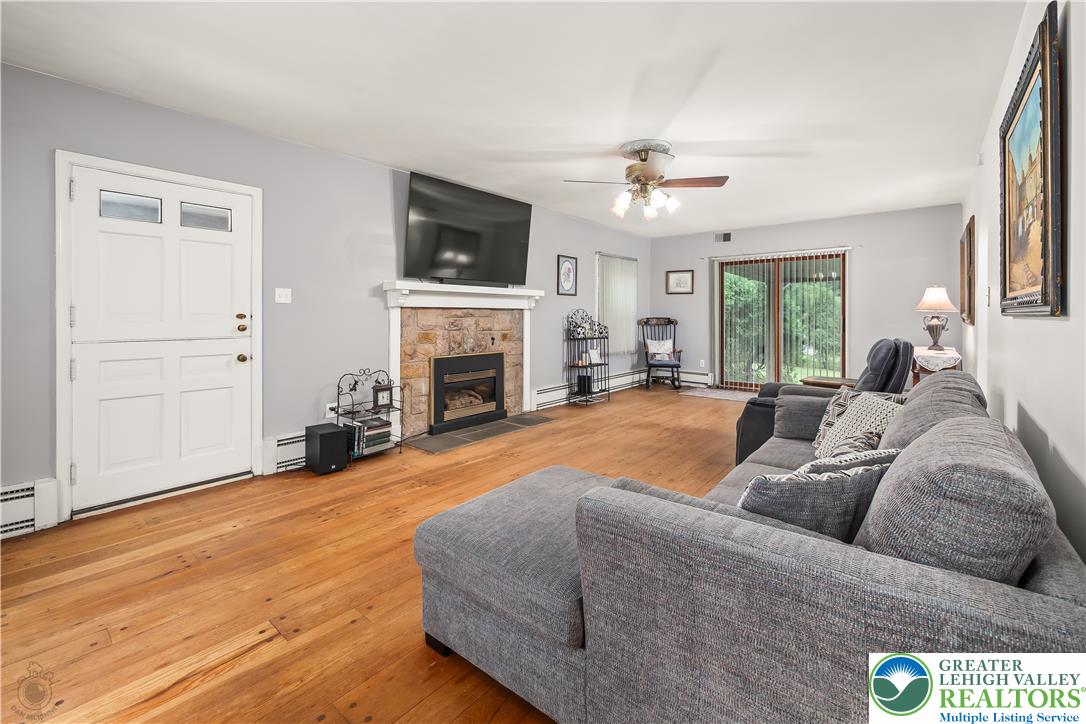 52 S. Cedar Crest Boulevard Property Photo 16