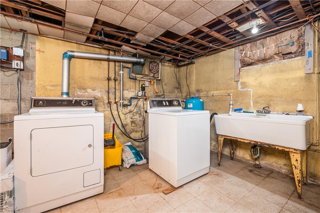 52 S. Cedar Crest Boulevard Property Photo 32