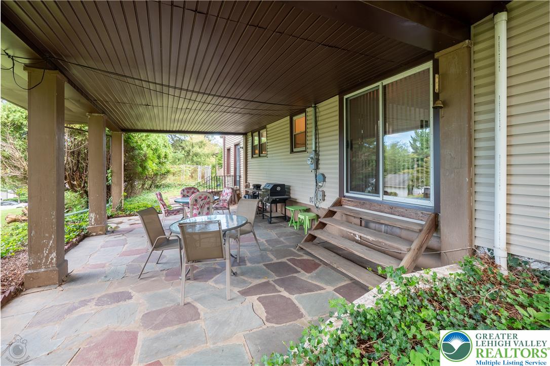 52 S. Cedar Crest Boulevard Property Photo 36